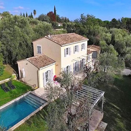 Готель La Bastide Aux Oliviers Турретт-сюр-Лу Екстер'єр фото